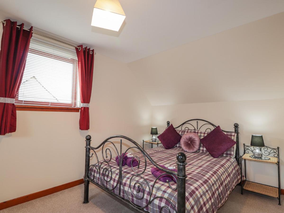 25 Langlands Terrace *
