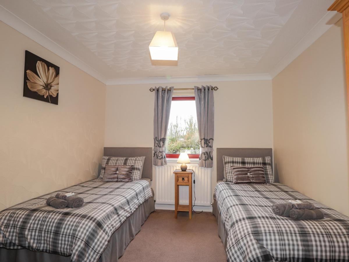 25 Langlands Terrace *